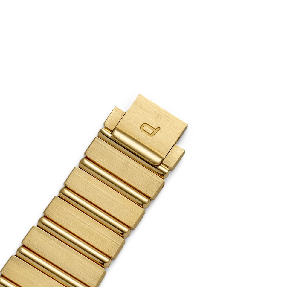 PIAGET. AN 18K GOLD QUARTZ BRACELET WATCH Polo 'Jumbo', Ref: 7661 C 701, c. 1980s - 2