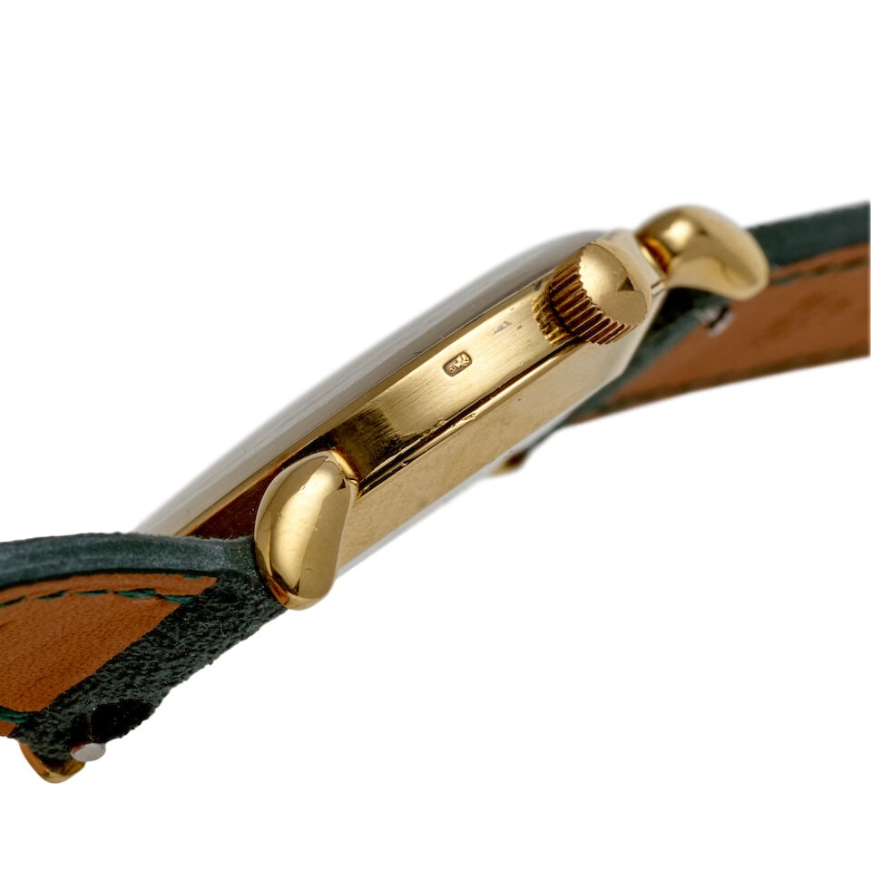 PATEK PHILIPPE. AN 18K GOLD MANUAL WIND WRISTWATCHRef: 590, c. 1945 - 2