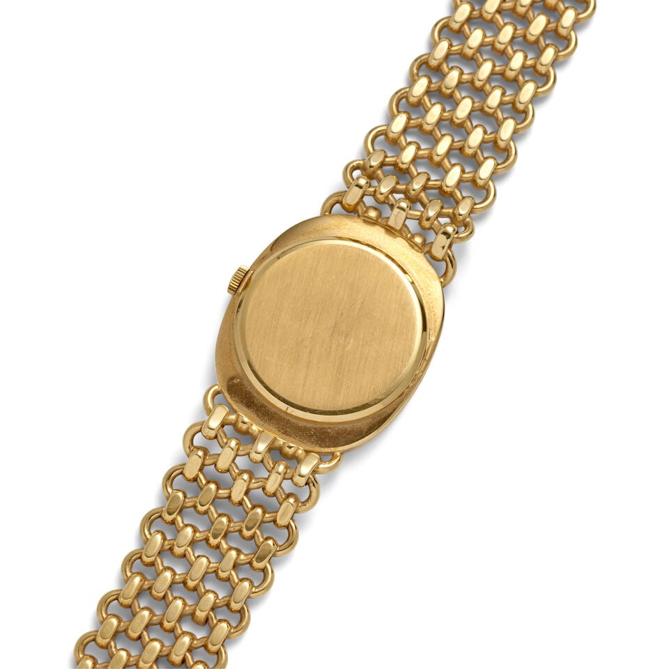 PATEK PHILIPPE. AN 18K GOLD MANUAL WIND BRACELET WATCH Ellipse, Ref: 3848J/1, c. 1970s - 2