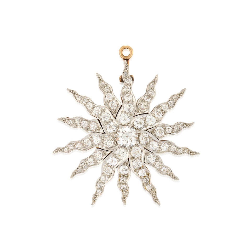 AN ANTIQUE DIAMOND SUNBURST PENDANT/BROOCH, CIRCA 1890 - 5