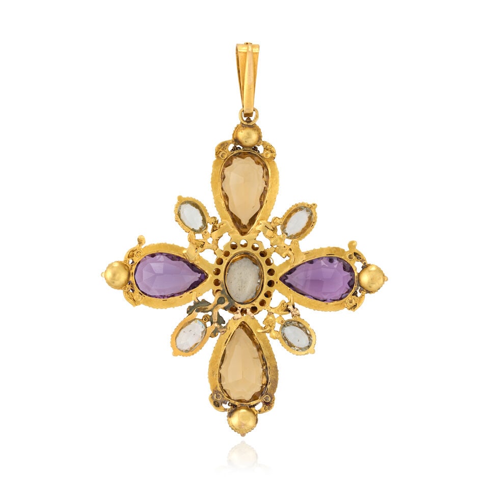 AN ANTIQUE GOLD GEM-SET CROSS PENDANT, CIRCA 1830 - 2