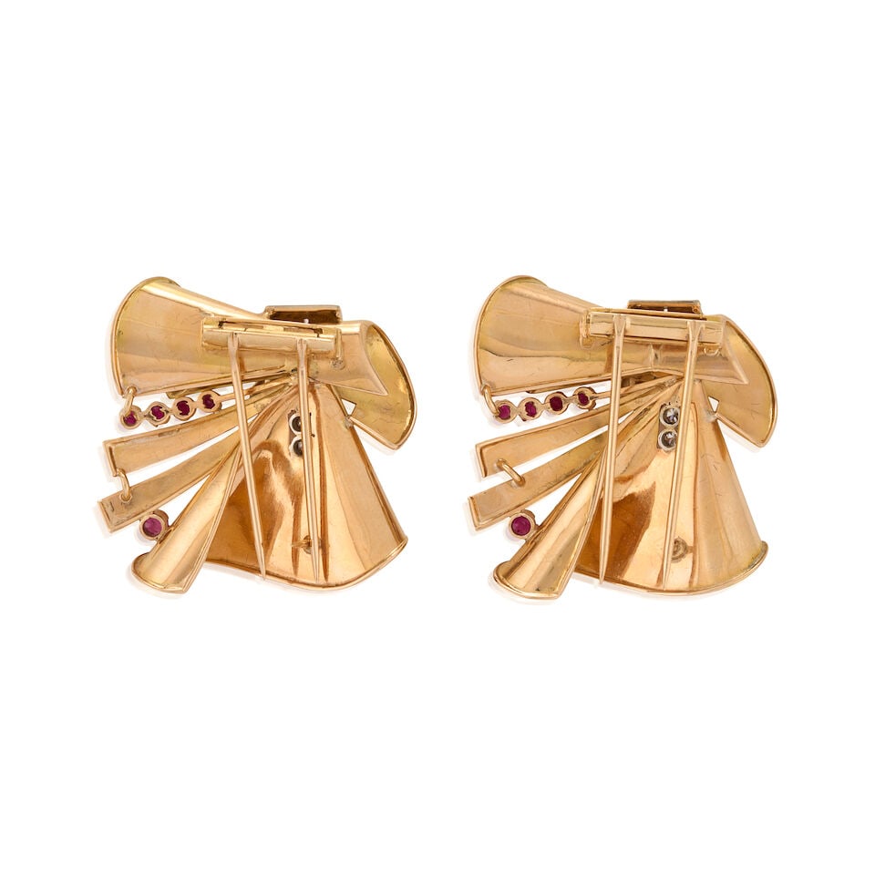 A PAIR OF RETRO 18K GOLD, RUBY, AND DIAMOND CLIP BROOCHES - 4