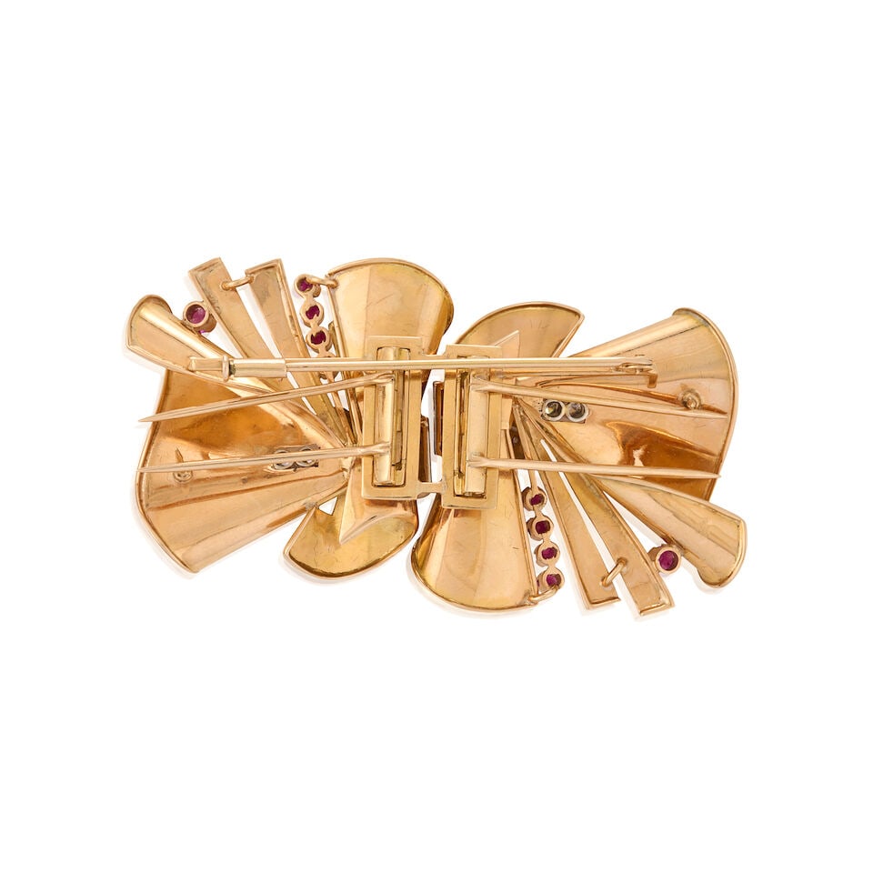 A PAIR OF RETRO 18K GOLD, RUBY, AND DIAMOND CLIP BROOCHES - 5