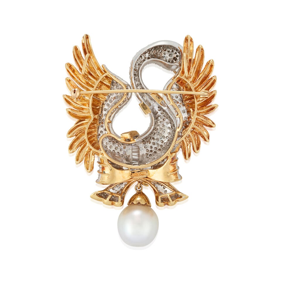 AN 18K BI-COLOR GOLD, SOUTH SEA PEARL, AND DIAMOND PENDANT/BROOCH - 3