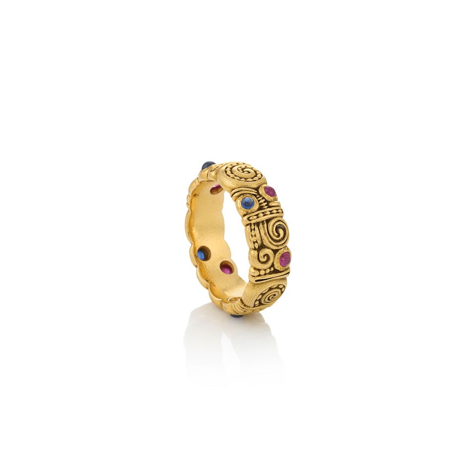 ATTRIBUTED TO ALEX SEPKUS: AN 18K GOLD, SAPPHIRE, AND RUBY 'NAUTILUS' RING - 4