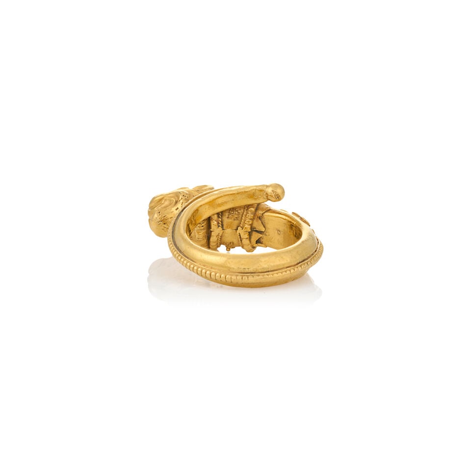 ZOLOTAS: A 22K GOLD LION RING - 3