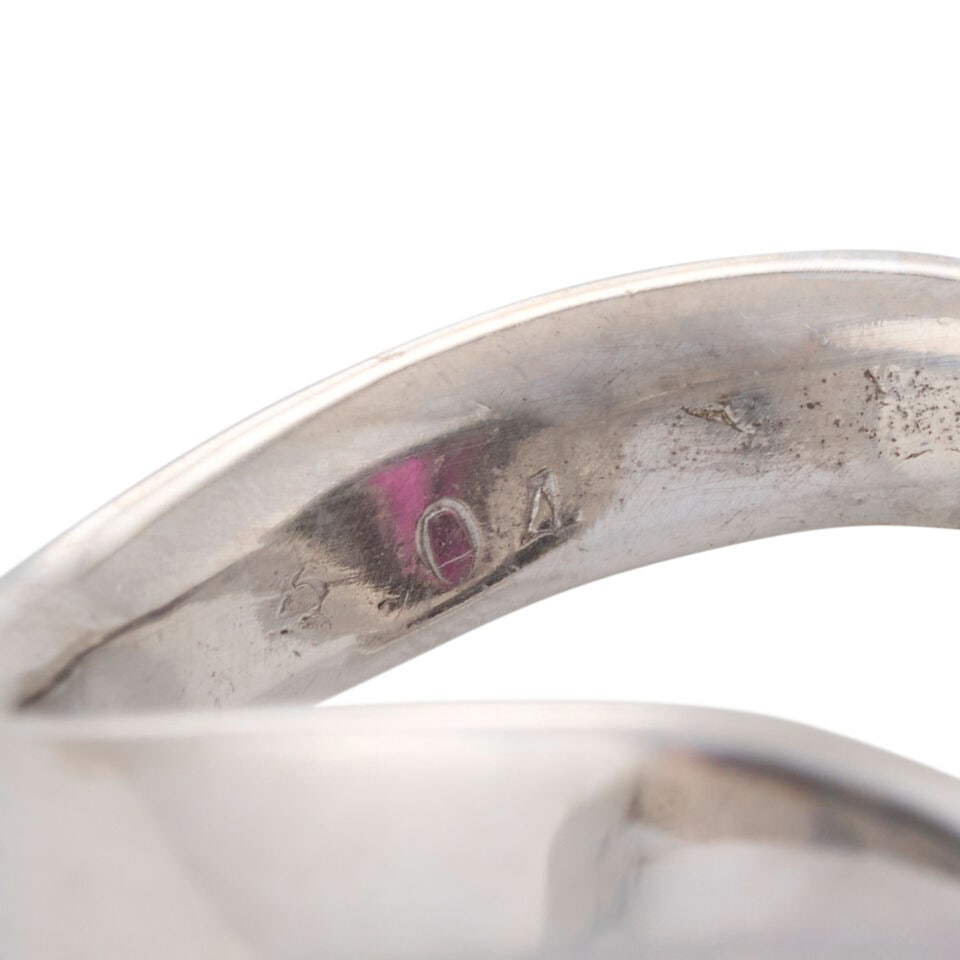 A PLATINUM, RUBY, AND DIAMOND RING - 3