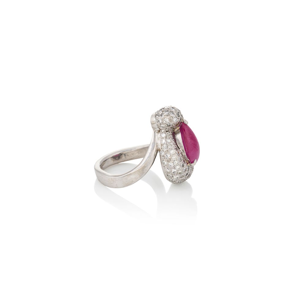 A PLATINUM, RUBY, AND DIAMOND RING - 6