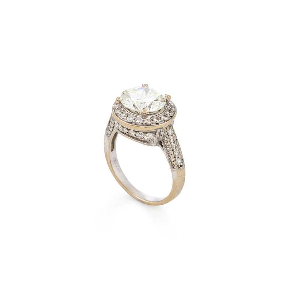A DIAMOND SOLITAIRE - 3