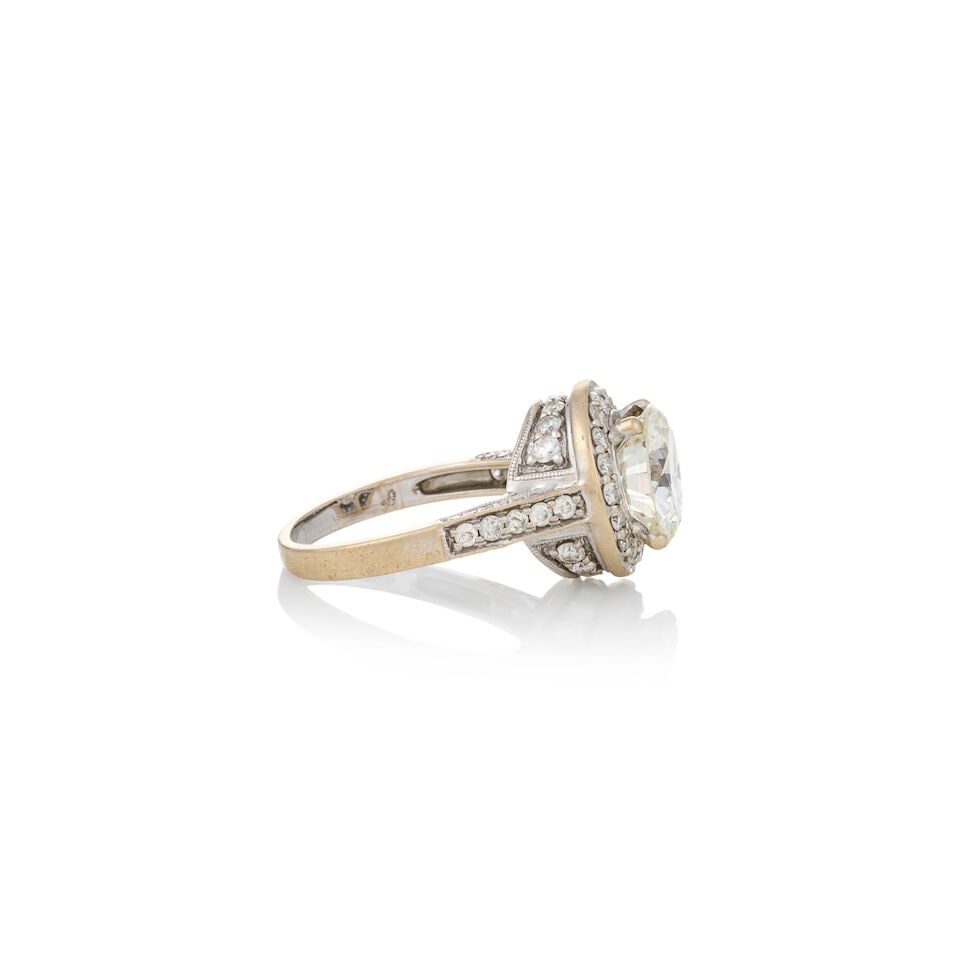 A DIAMOND SOLITAIRE - 5