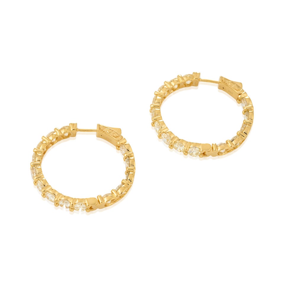 A PAIR OF 14K GOLD AND DIAMOND HOOP EARRINGS - 3