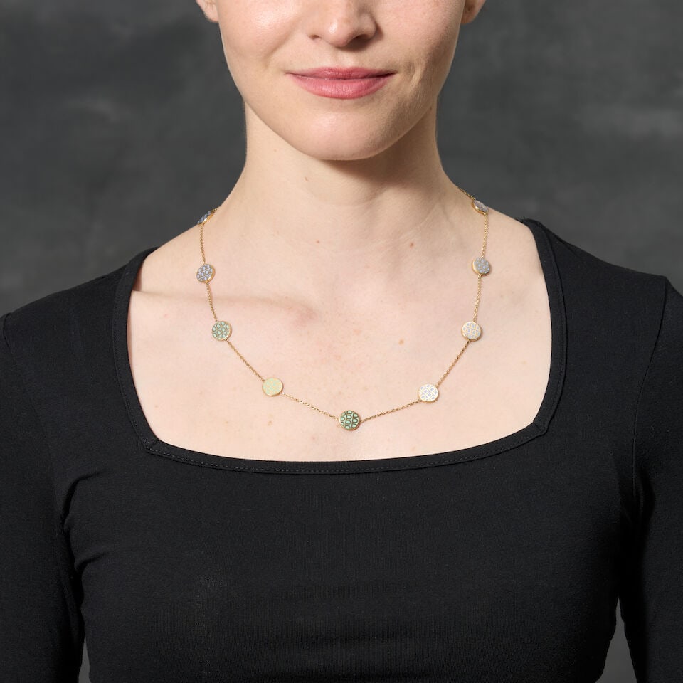 DAVIDOR PARIS: AN 18K GOLD AND LACQUERED CERAMIC 'L'ARC' NECKLACE - 2