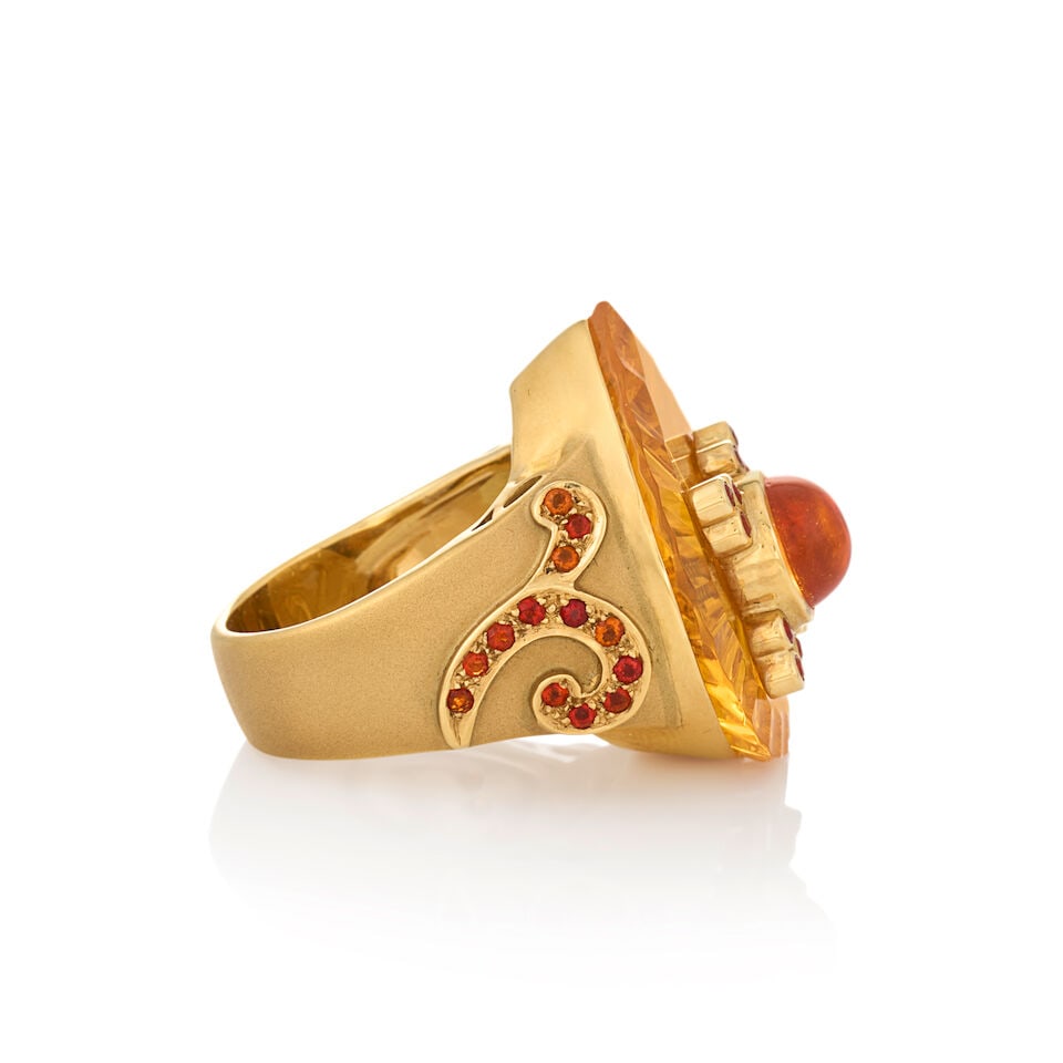 PAULA CREVOSHAY: AN 18K GOLD AND FIRE OPAL RING - 6