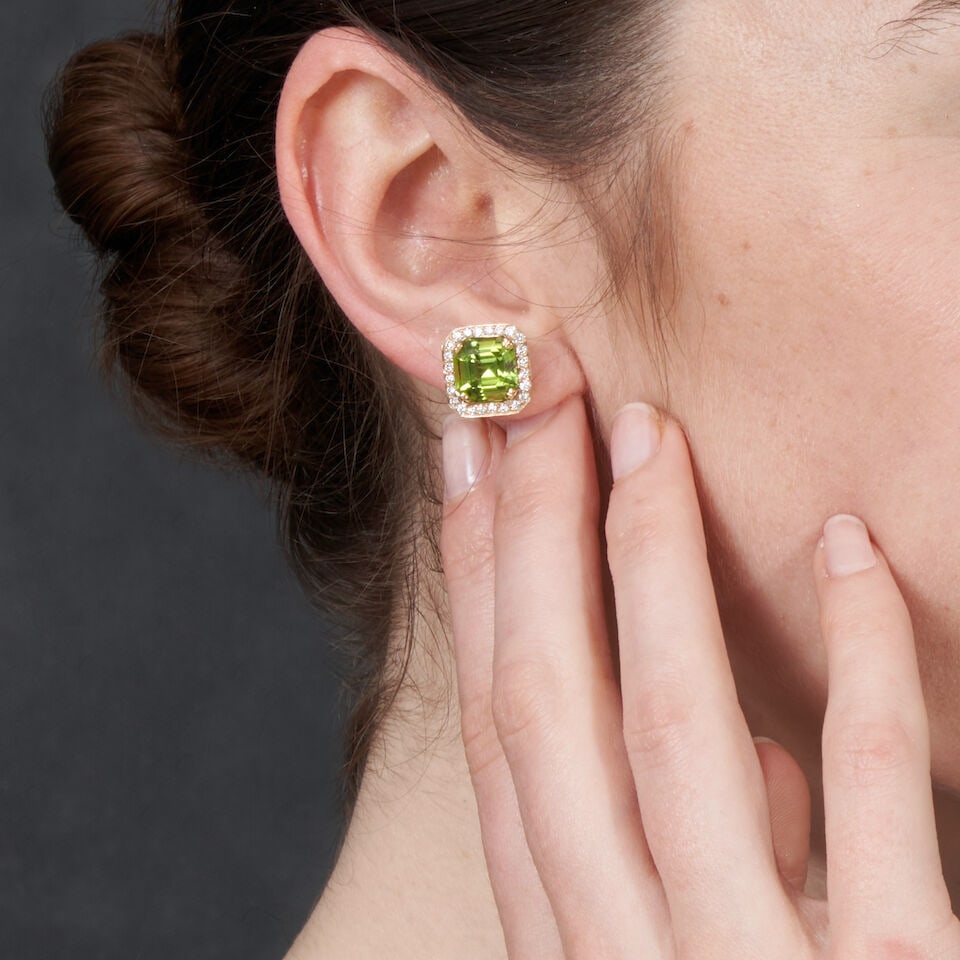 A PAIR OF GOLD, PERIDOT, AND DIAMOND EARRINGS - 2