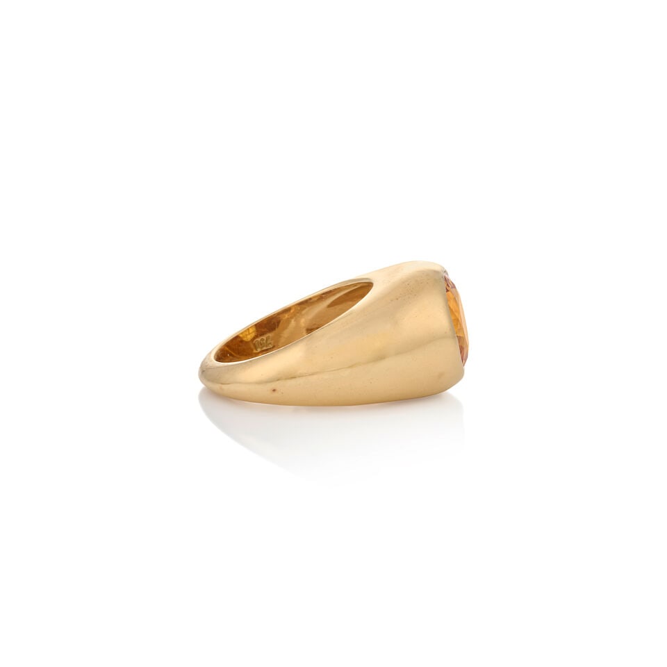 AN 18K GOLD AND ORANGE SAPPHIRE RING - 4