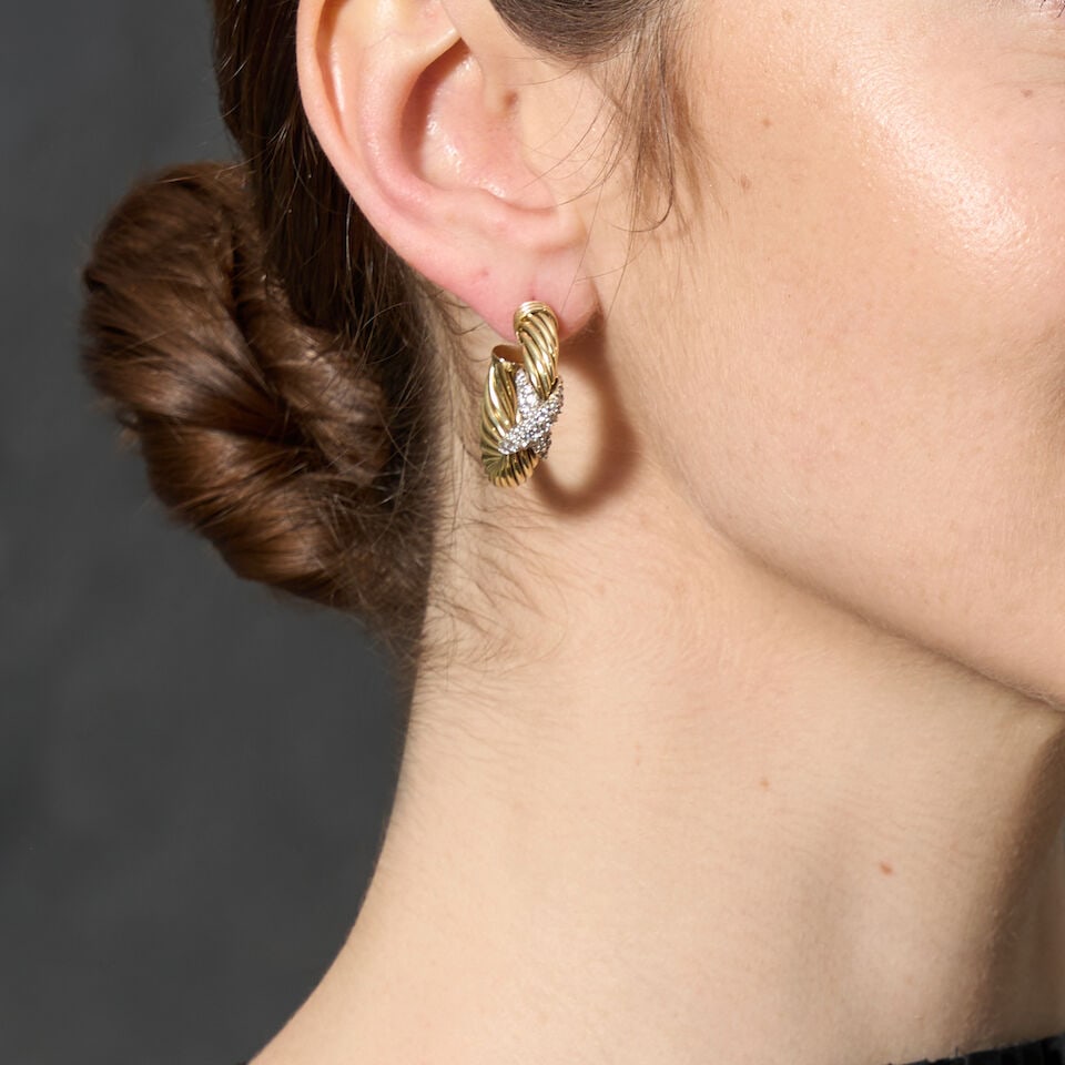 DAVID YURMAN: A PAIR OF 14K GOLD AND DIAMOND HOOP EARRINGS - 2