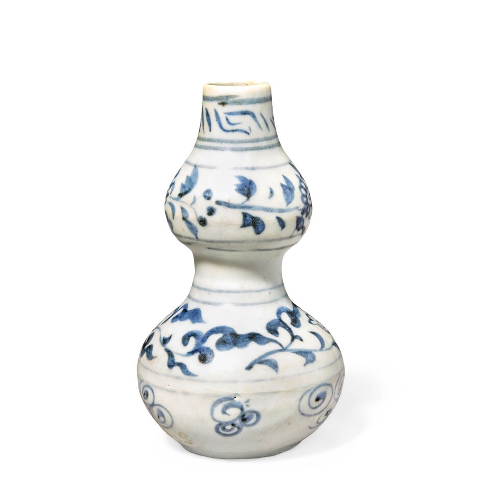 A BLUE AND WHITE DOUBLE GOURD VASE Yuan Dynasty - 2