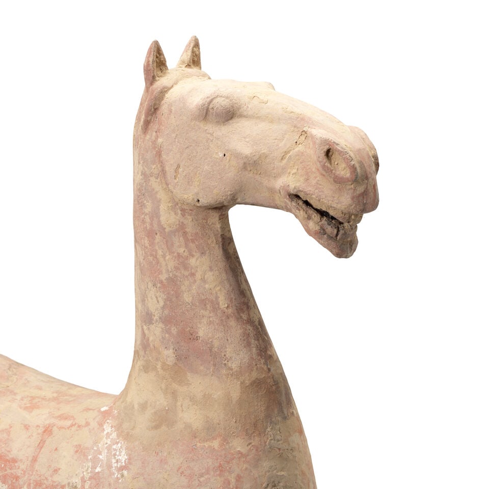 A LARGE PAINTED POTTERY MODEL OF A HORSE Han Dynasty (3) - 2