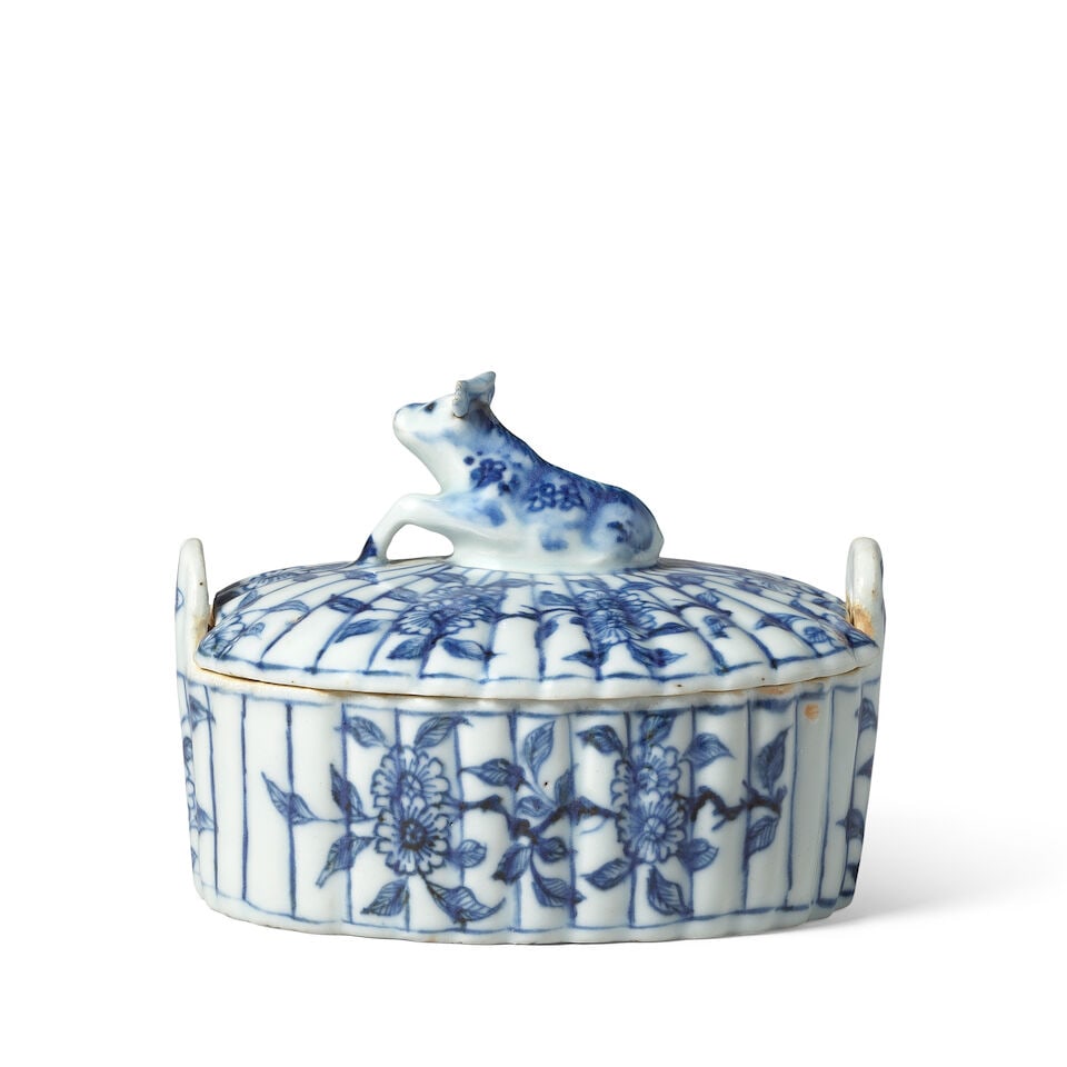 A BLUE AND WHITE DELFT-STYLE BUTTER TUB AND COVER Qianlong - 2
