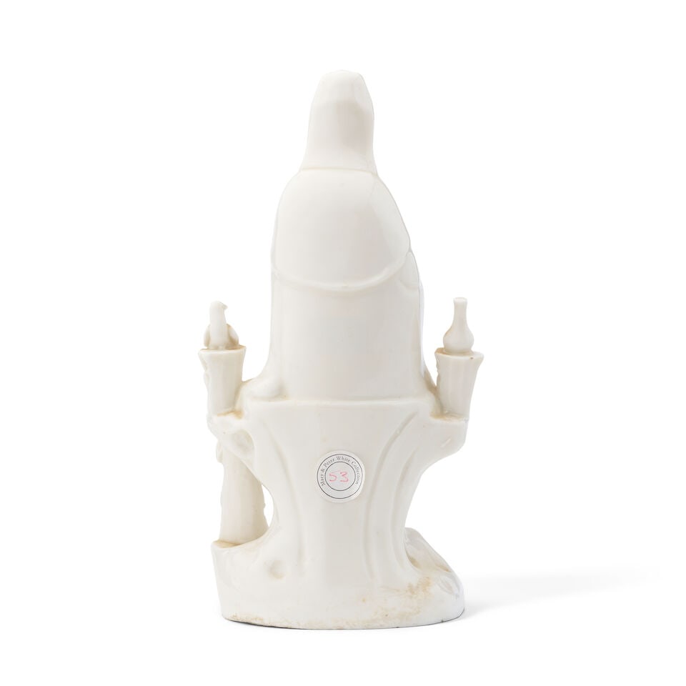 A BLANC-DE-CHINE FIGURE OF GUANYIN 17th century - 2