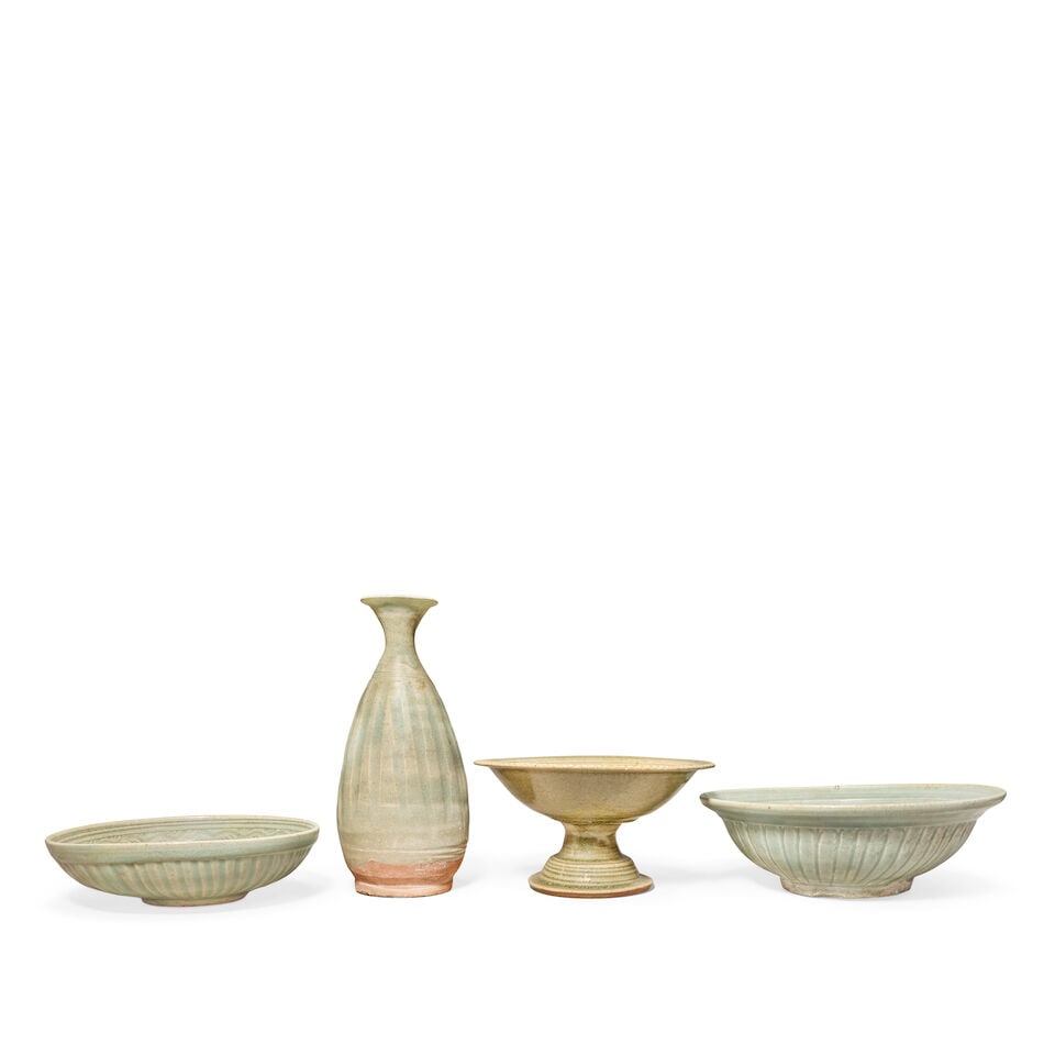 A GROUP OF SAWANKHALOK CELADON WARES 14th/15th century (4) - 3