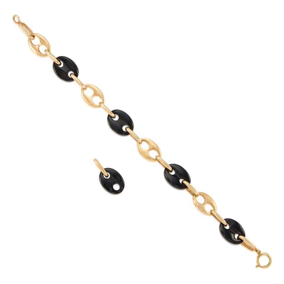 14K YELLOW GOLD AND ONYX BRACELET - 2