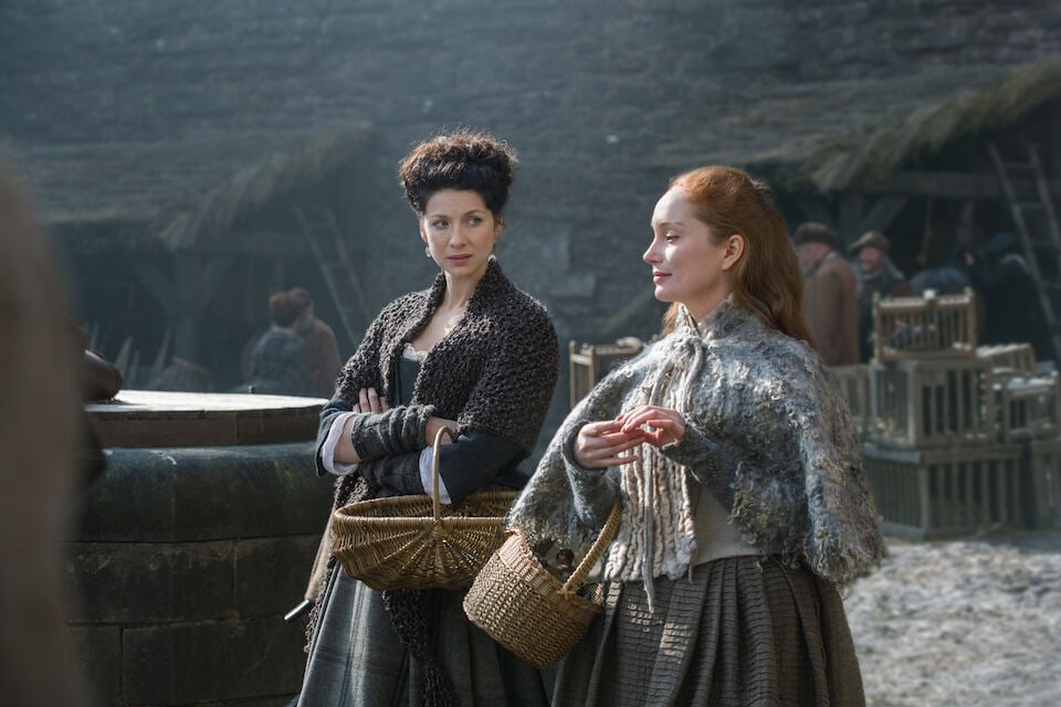 Geillis' outfit worn while foraging in the garden Season 1, Episode 3, 'The Way Out' 3 - 2