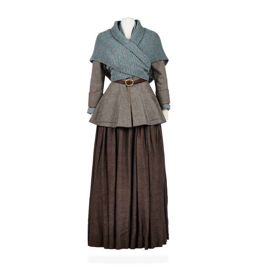 Claire's daywear with shawl, Season 6, Episode 3, 'Temperance' 7: Claire's daywear with shawl, Season 6, Episode 3, 'Temperance' Comprising: a brown birdseye-weave wool bodice with front patch pockets; and detachable cuffs; a fine blue wool fichu; a brown narrow too