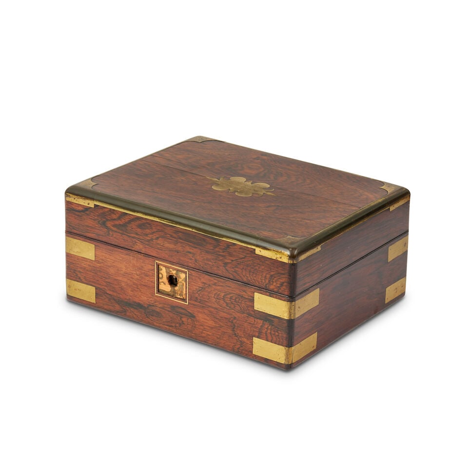 An early 19th century rosewood, brass and cut-brass mounted vanity box - 2
