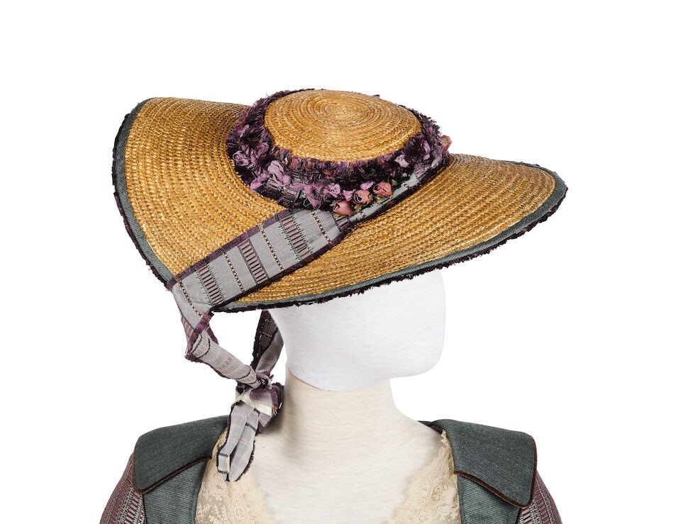 Amaranthus Grey's city dress Season 8, Episode 4, 'Muskets, Liberty and Sauerkraut' 3 - 7