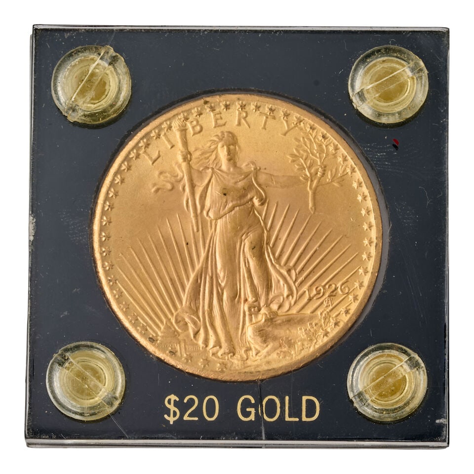 A UNITED STATES 1926 ST. GAUDENS $20 DOUBLE EAGLE GOLD COIN. (1 of 2)