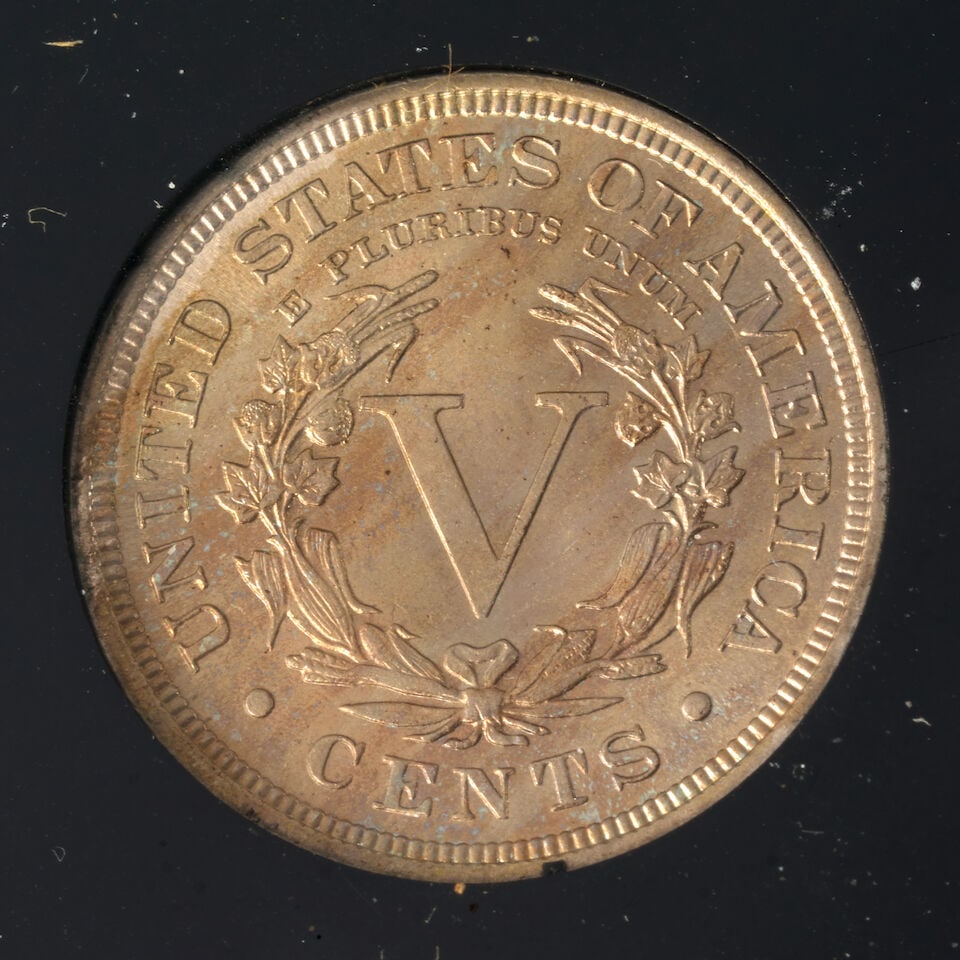 A GROUP OF UNITED STATES NICKELS. - 7