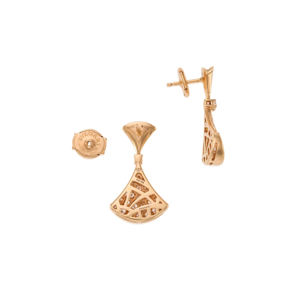 BULGARI: A PAIR OF 18K ROSE GOLD AND DIAMOND 'DIVA'S DREAM' EARRINGS - 2