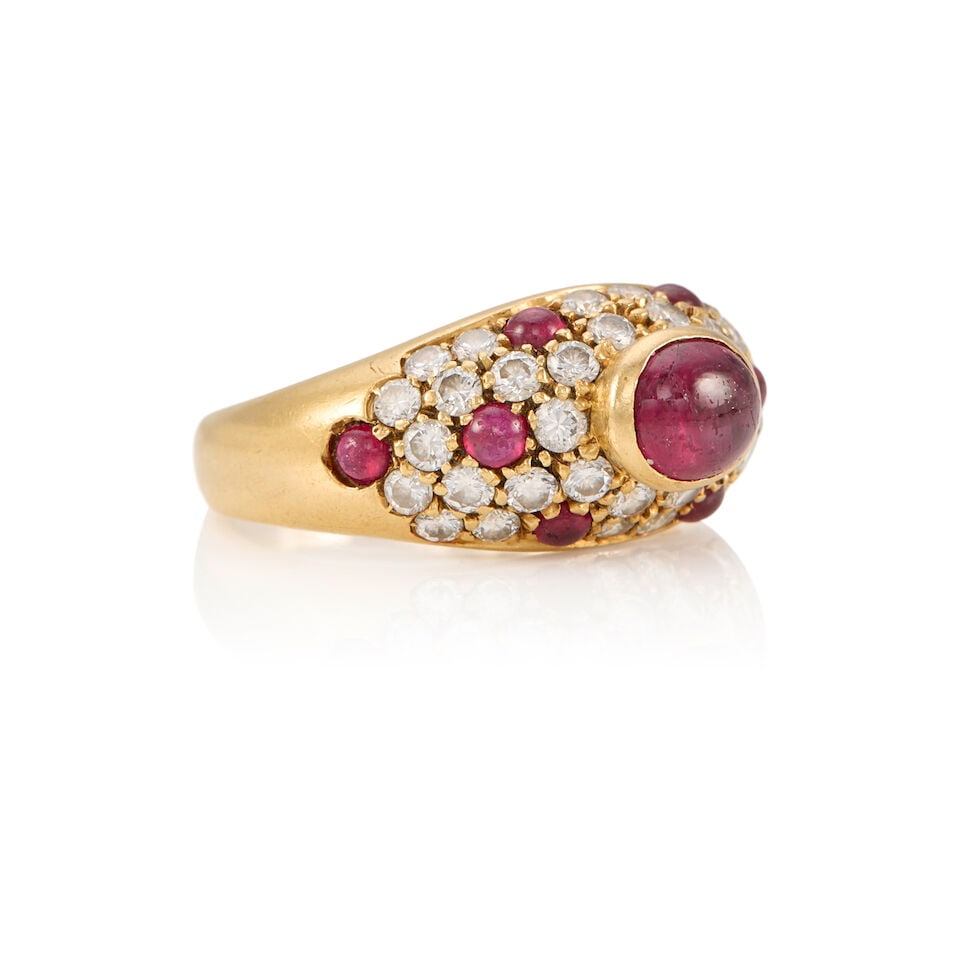 A 18K YELLOW GOLD, DIAMOND, AND RUBY RING - 2