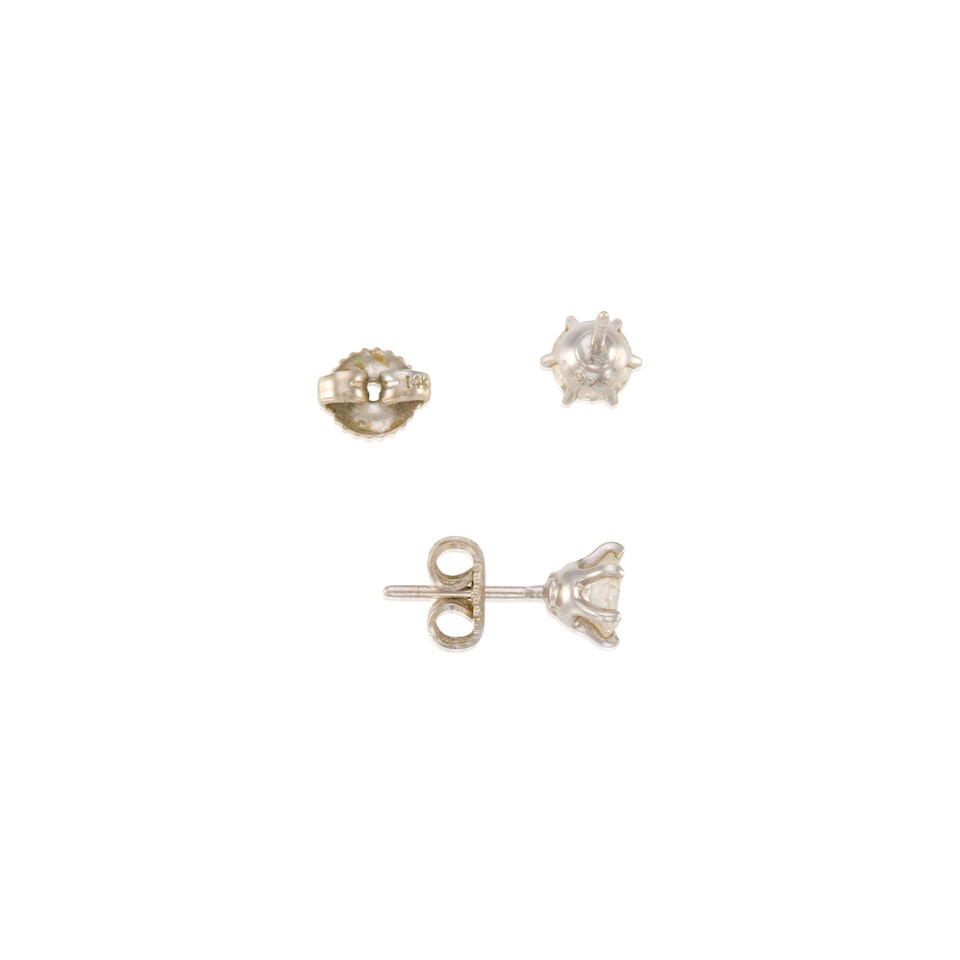 13K WHITE GOLD AND DIAMOND STUD EARRINGS - 2
