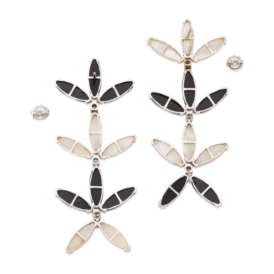 18K WHITE GOLD, ONYX, AND MOTHER OF PEARL EARRINGS - 2