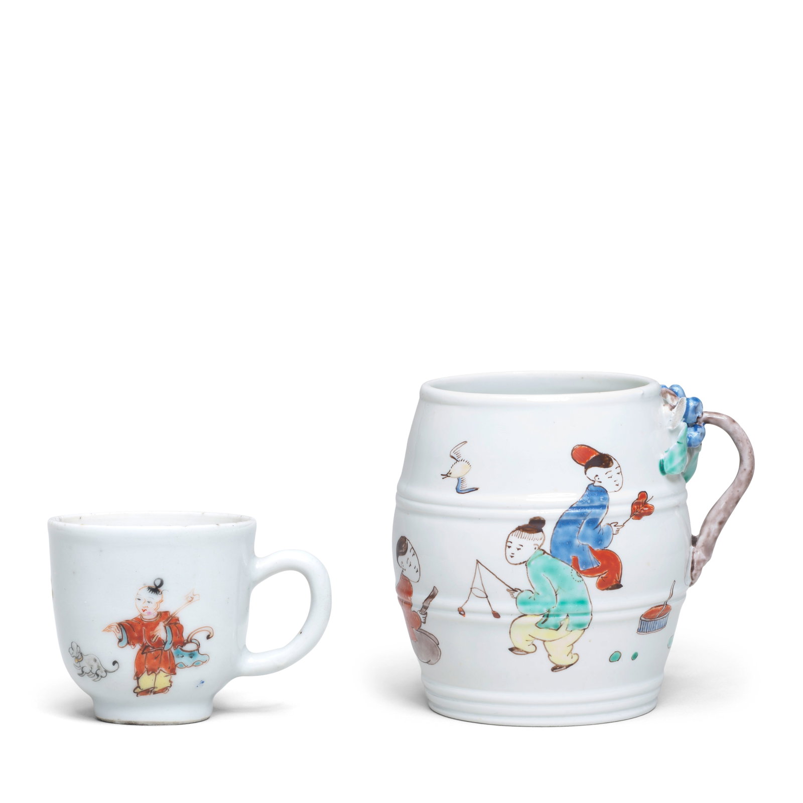 A Chantilly barrel-shaped mustard pot, circa 1735-40, together with a miniature Chinese porcelai... (1 of 1)