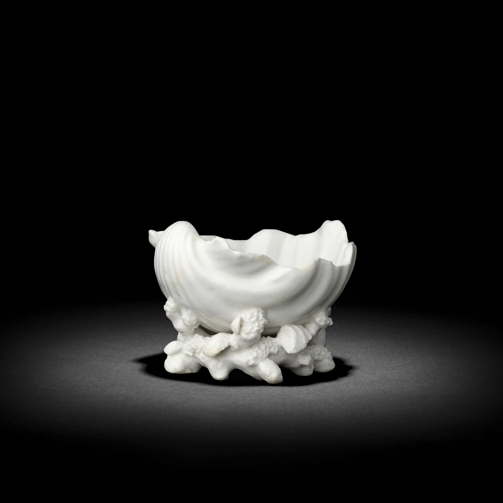 A Chelsea white shell salt, circa 1745-49 (1 of 1)