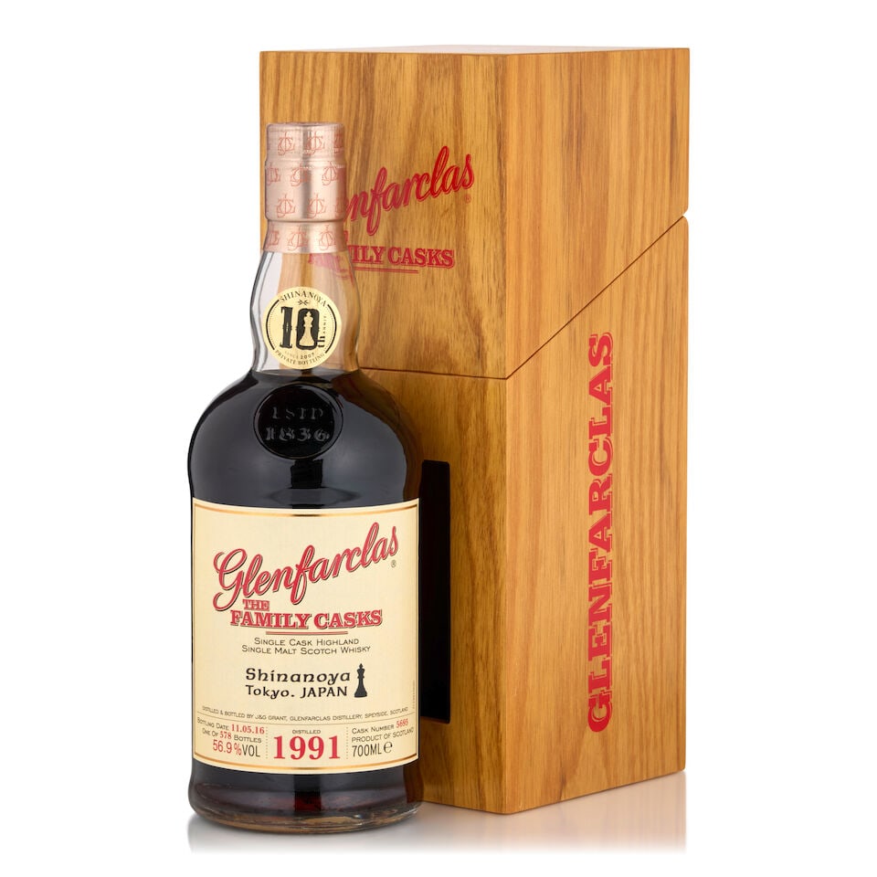 Glenfarclas The Family Casks, 1991 (1 bottle, 700ml): Glenfarclas The Family Casks, 1991 (1 bottle, 700ml) Region: Speyside Packaging: original wooden case Alcohol content: 56.9% Notes: official bottling, distilled 1991, bottled 05/11/2016, cask no.