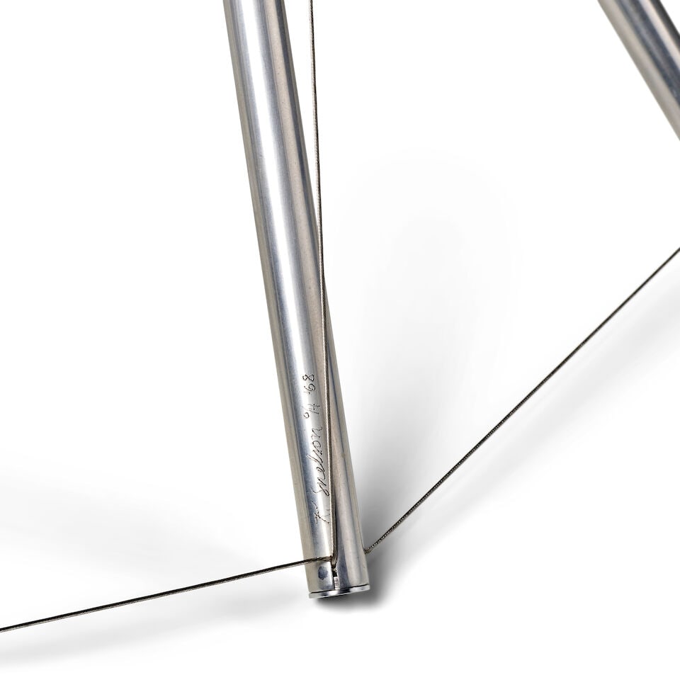 KENNETH SNELSON (1927-2016) V-X 13 x 21 1/2 x 21 1/2 in (33 x 54.6 x 54.6 cm) (Executed 1968-198... - 2