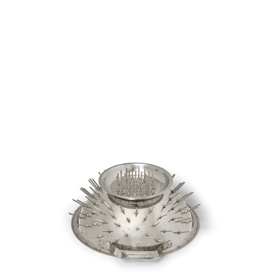 MONA HATOUM (B. 1952) No Way III 3 7/8 x 11 1/8 x 10 in (9.8 x 28.3 x 25.4 cm) (Executed in 1996... - 3