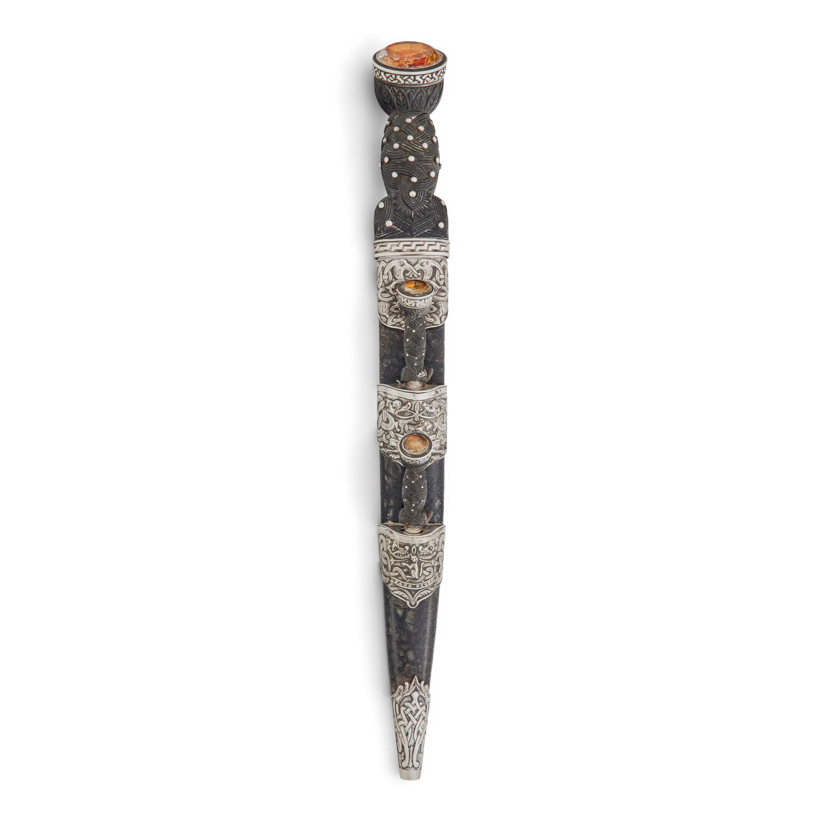 An Officer's silver-mounted dirk of the Argyll and Sutherland Highlanders By Thomas Kerr Ebbutt...: An Officer's silver-mounted dirk of the Argyll and Sutherland Highlanders By Thomas Kerr Ebbutt, Edinburgh silver hallmarks for 1932 With bright fullered blade notched along the back over the back ove