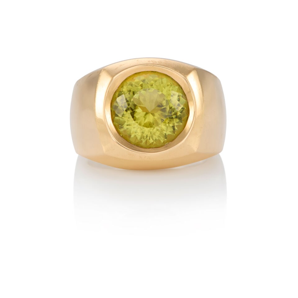 14K YELLOW GOLD AND TOURMALINE RING: 14K YELLOW GOLD AND TOURMALINE RING • A round shaped tourmaline weighing approximately 8.10 carats • Size 9 1/2 • Estimated gross weight: 27.5 grams Footnotes: OVERALL CONDITION: