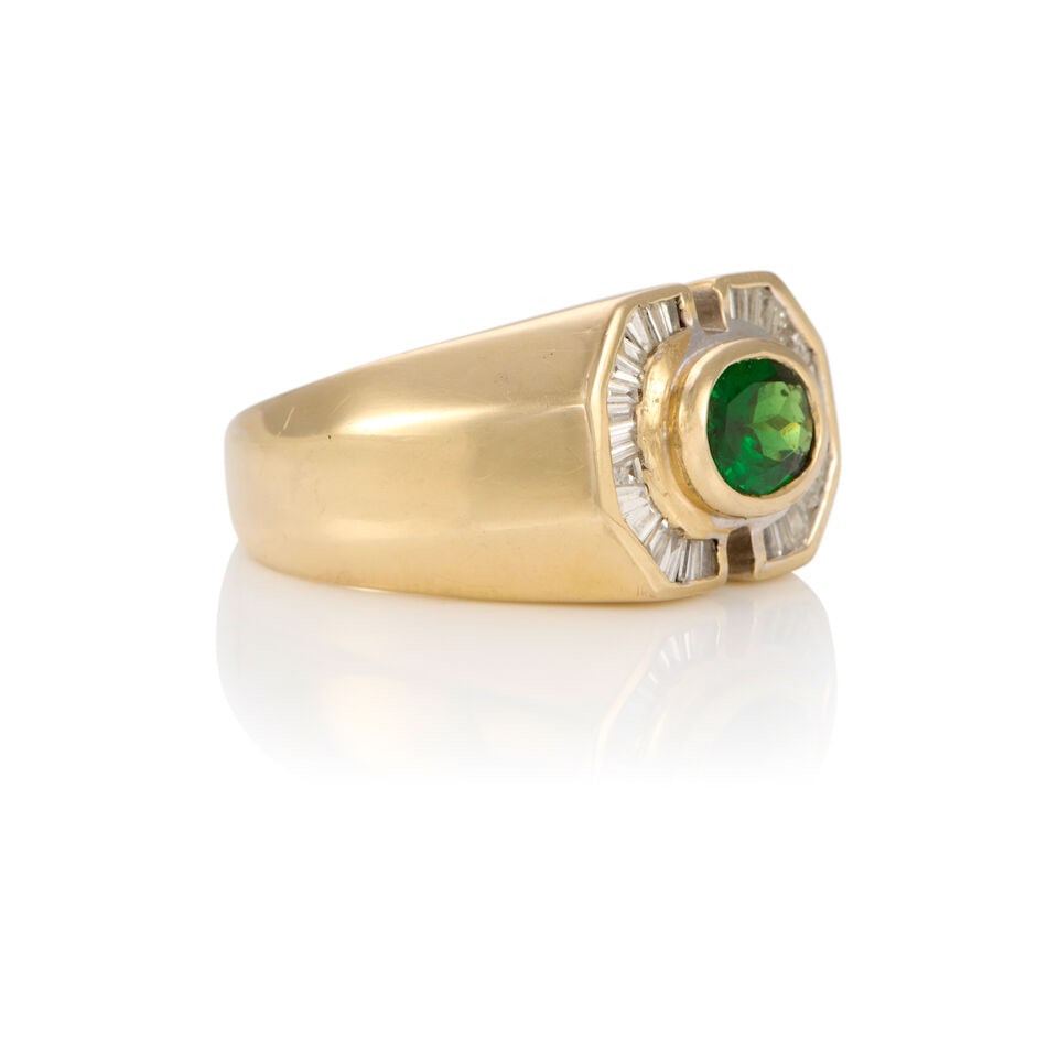 18K YELLOW GOLD, GARNET, AND DIAMOND RING - 2