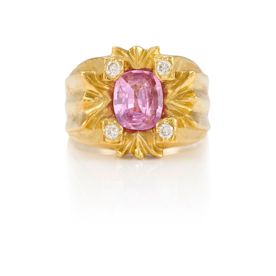 18K YELLOW GOLD, SAPPHIRE, AND DIAMOND RING: 18K YELLOW GOLD, SAPPHIRE, AND DIAMOND RING • One oval shaped sapphire weighing approximately 1.60 carats • Four round shaped diamonds weighing approximately 0.16 carat total • Size