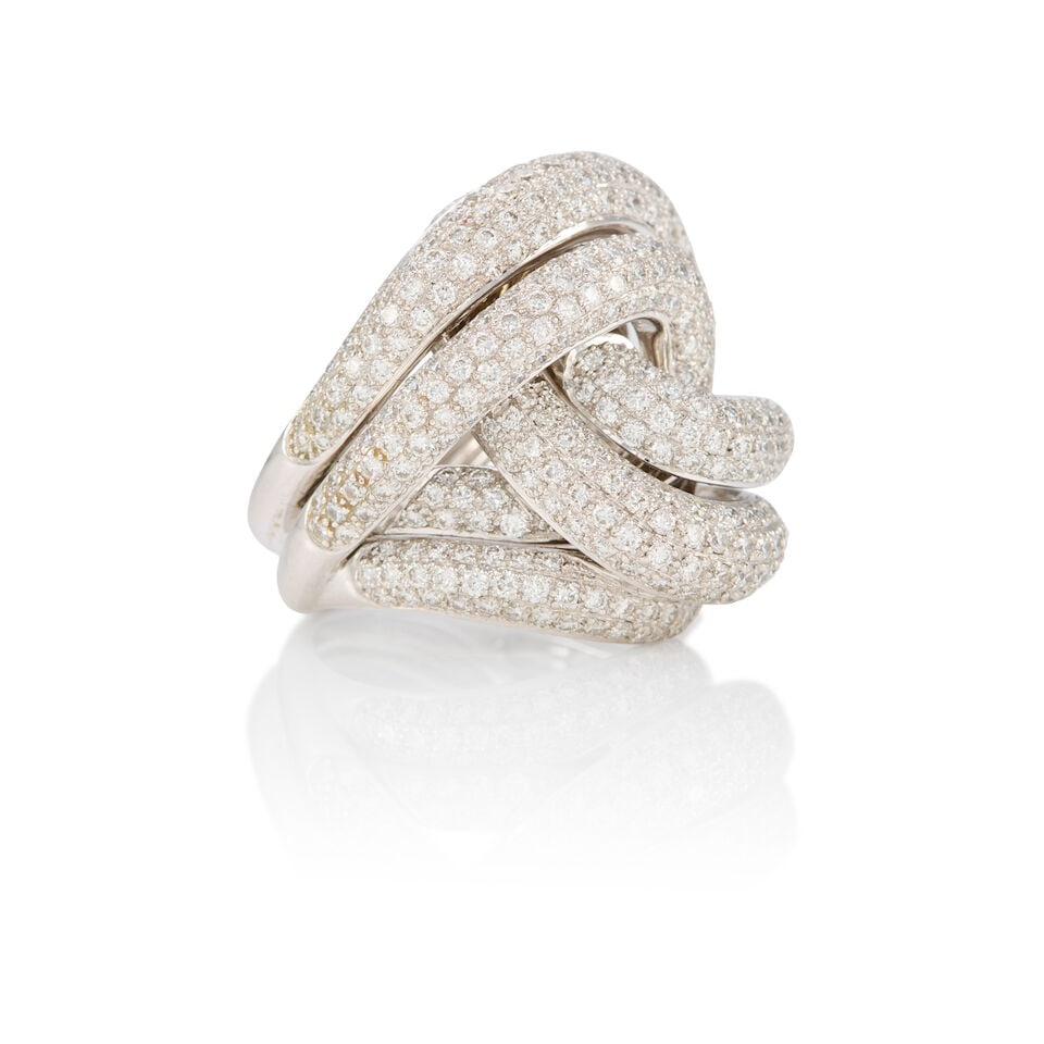 18K WHITE GOLD AND DIAMOND RING - 2