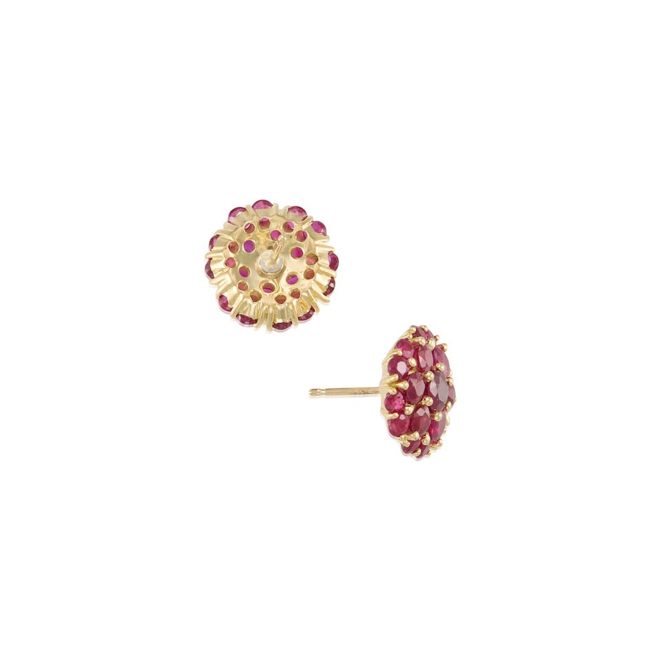 PAIR OF 18K YELLOW GOLD AND RUBY EAR STUDS - 2