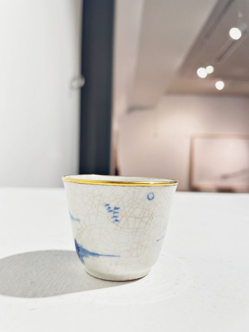 A PAIR OF BLUE AND WHITE SOFT-PASTE 'LANDSCAPE' CUPS Late Qing Dynasty (2) - 4