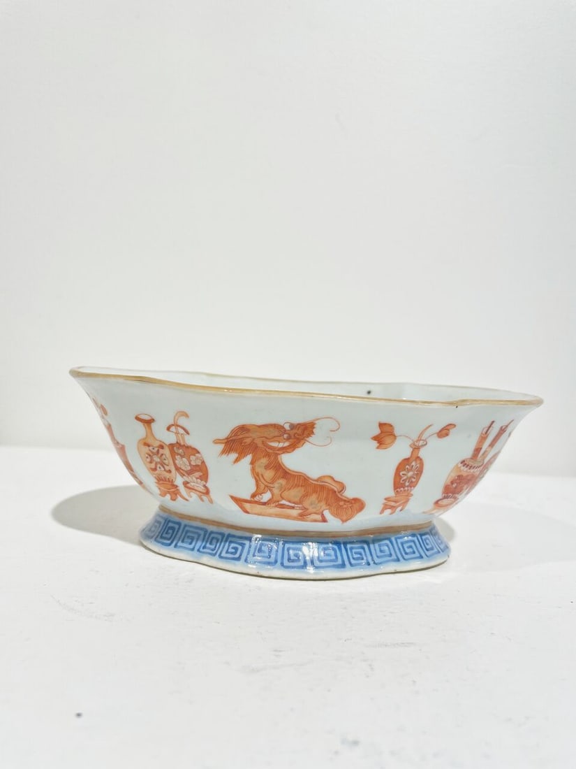 SIX POLYCHROME VESSELS Qianlong, Jiaqing, and pictorial marks, 19th century (6) - 10