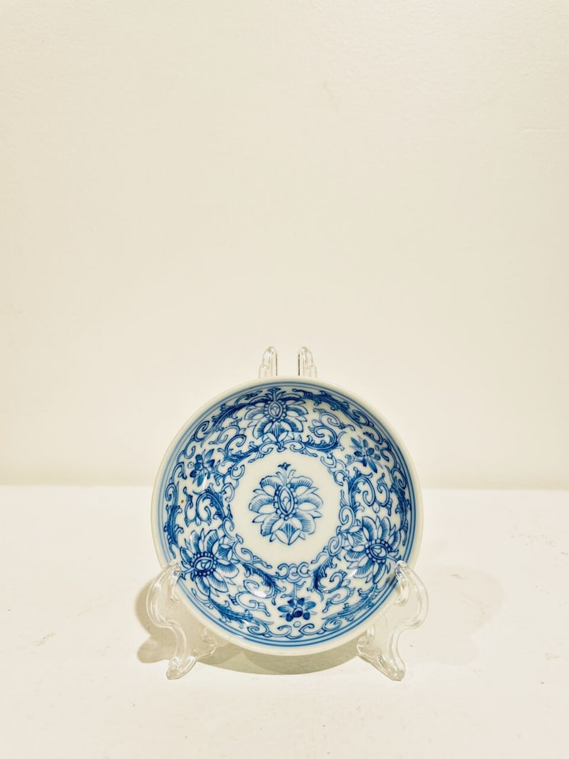 SIX POLYCHROME VESSELS Qianlong, Jiaqing, and pictorial marks, 19th century (6) - 3